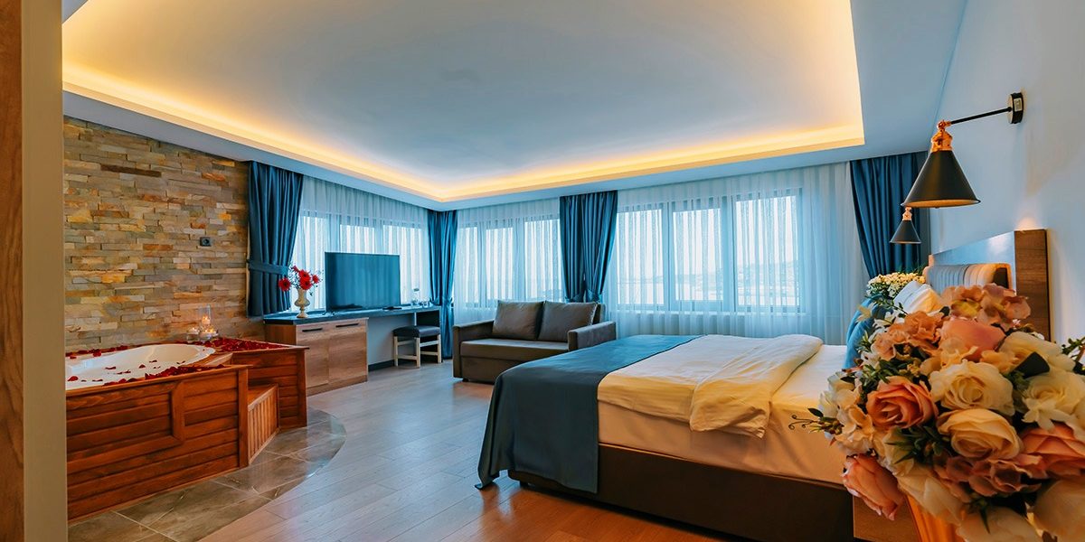 Honeymoon Suite Sea View 4